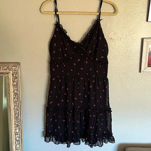 XL strawberry ruffle dress- never worn